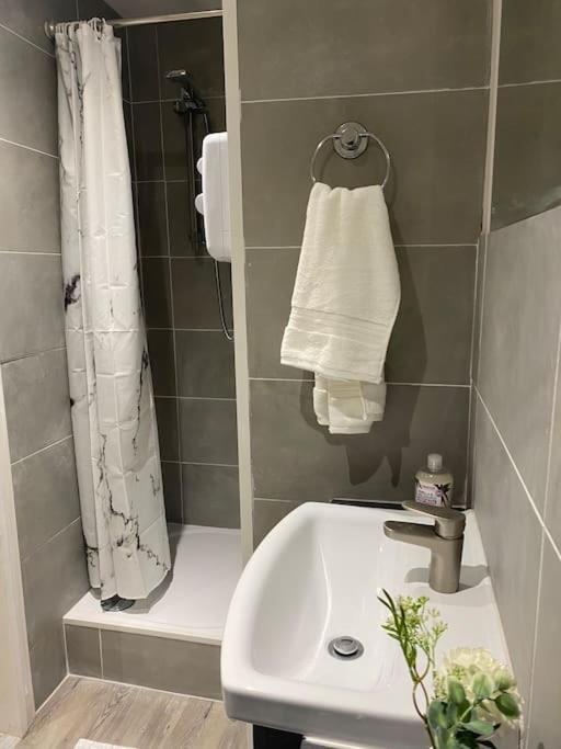 Cosy Studio Apartment Waterlooville Extérieur photo