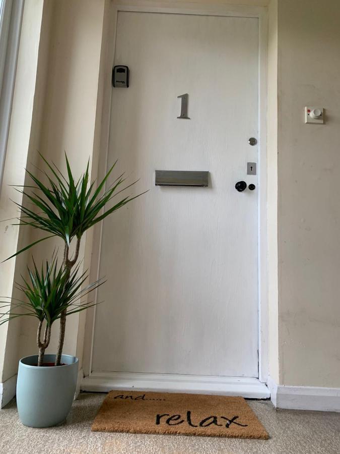 Cosy Studio Apartment Waterlooville Extérieur photo