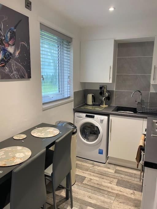 Cosy Studio Apartment Waterlooville Extérieur photo
