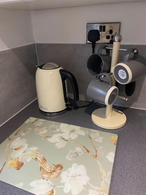 Cosy Studio Apartment Waterlooville Extérieur photo