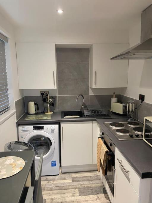 Cosy Studio Apartment Waterlooville Extérieur photo
